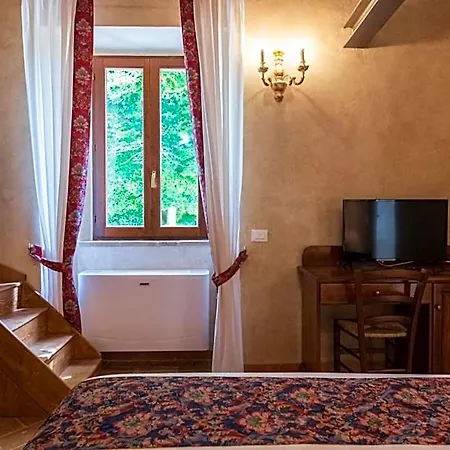 Hotel Di Montegiove