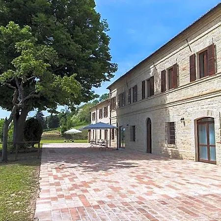 Di Montegiove * Fano (Pesaro and Urbino)